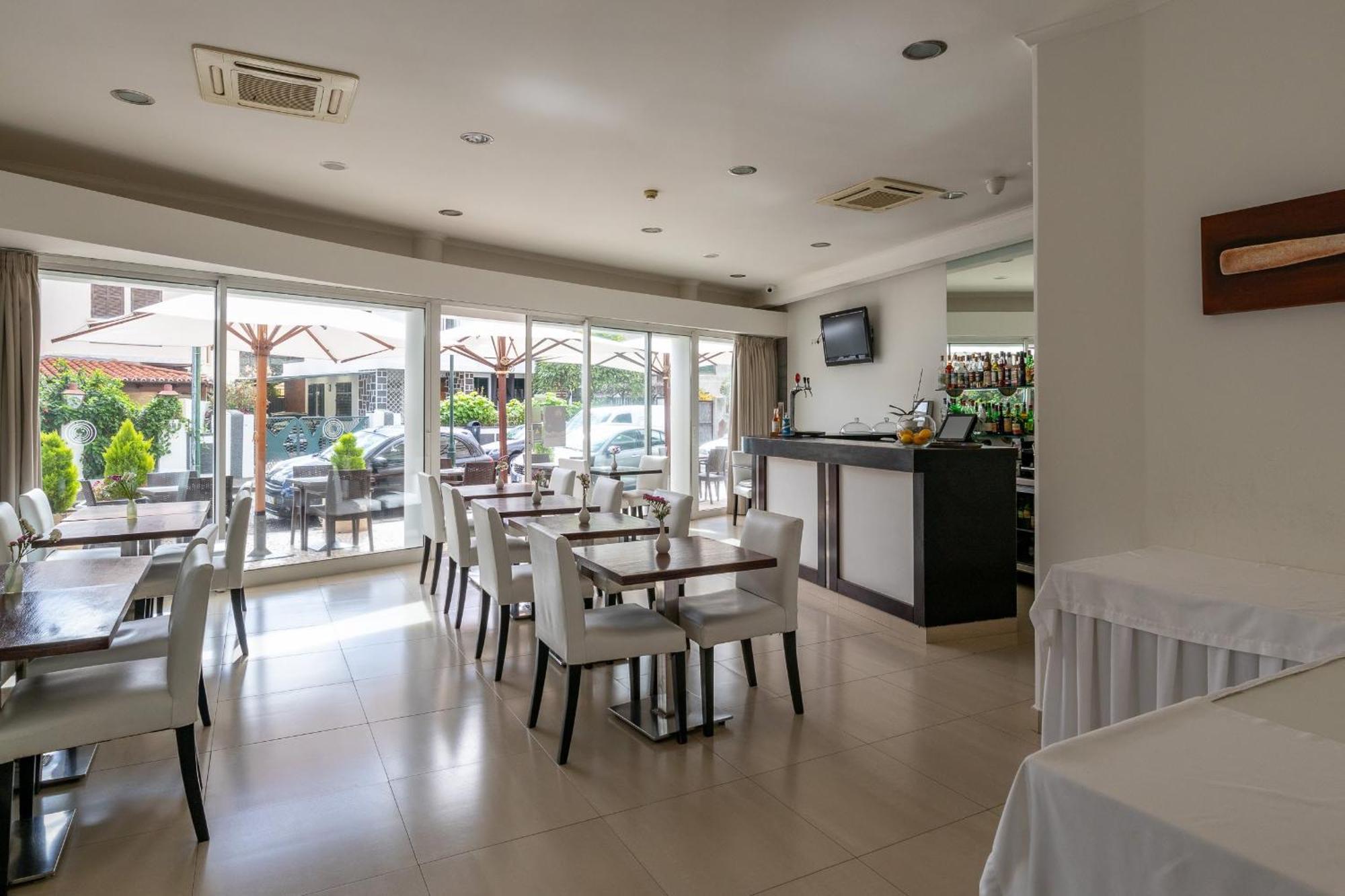 White Waters Hotel Machico  Exterior foto